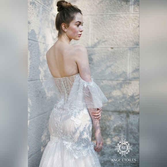 Wedding Dress - Picture 4 of 5